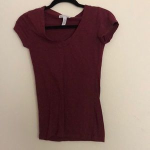 Maroon vneck T-shirt